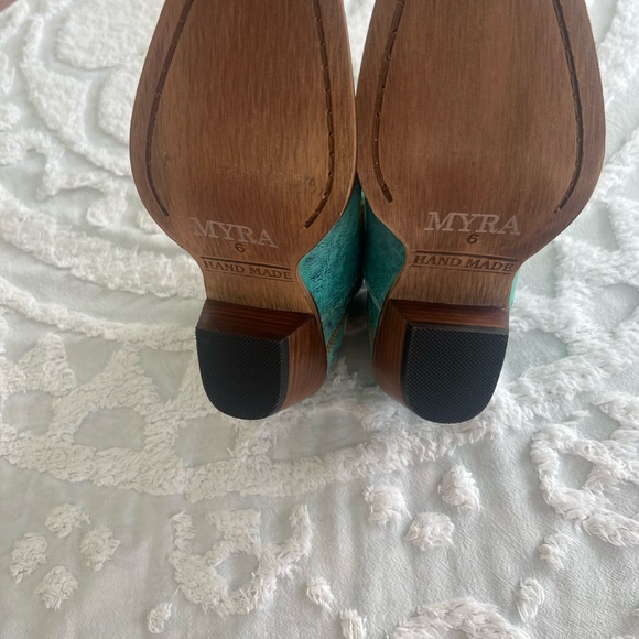 NWT and Bag Myra Westerly Western Turquoise Booties - Picture 5 of 6